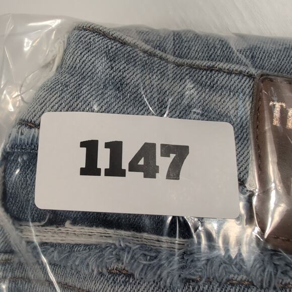 True Religion Halle Skinny Jeans Women’s 26 Blue Patchwork Distressed Denim - Picture 15 of 15